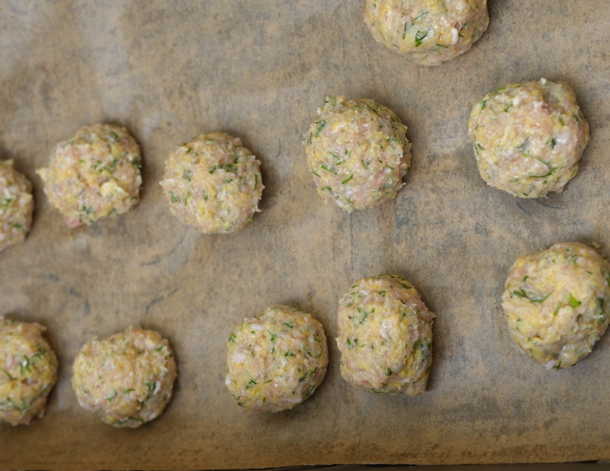 Shape-into-small,-even-balls